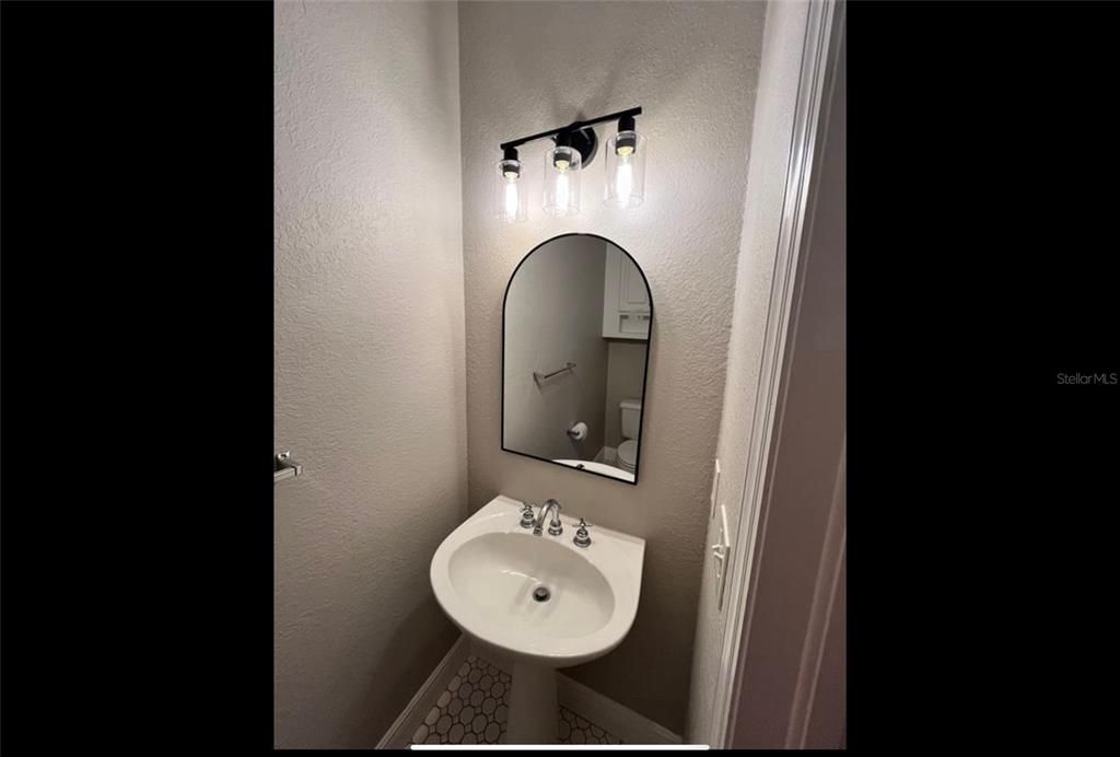 В аренду: $4,600 (3 спален, 2 ванн, 1641 Квадратных фут)