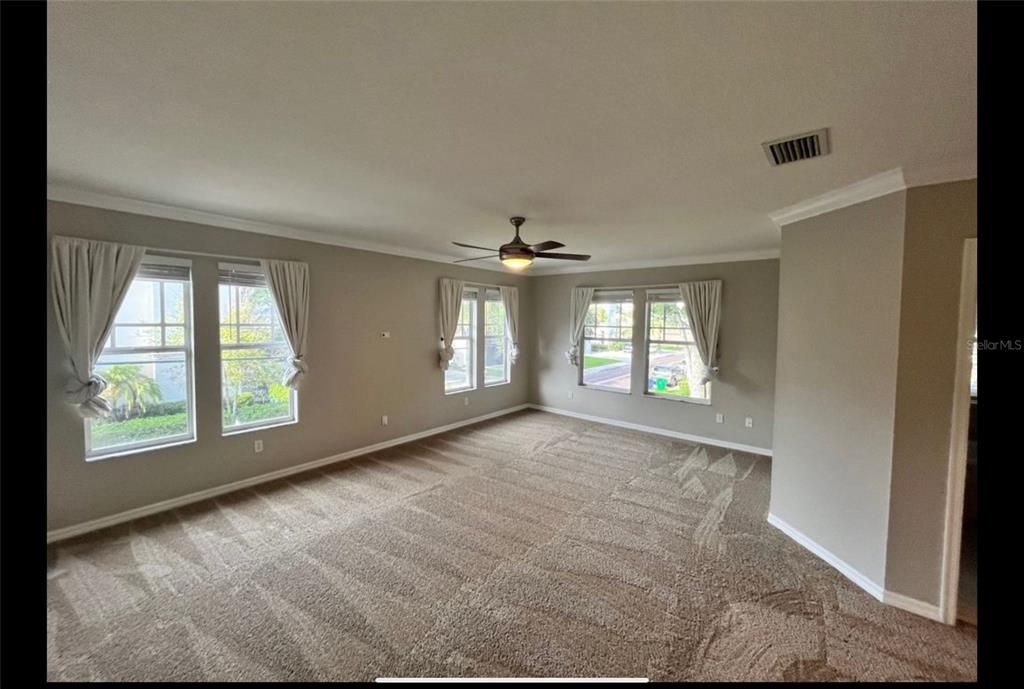 В аренду: $4,600 (3 спален, 2 ванн, 1641 Квадратных фут)