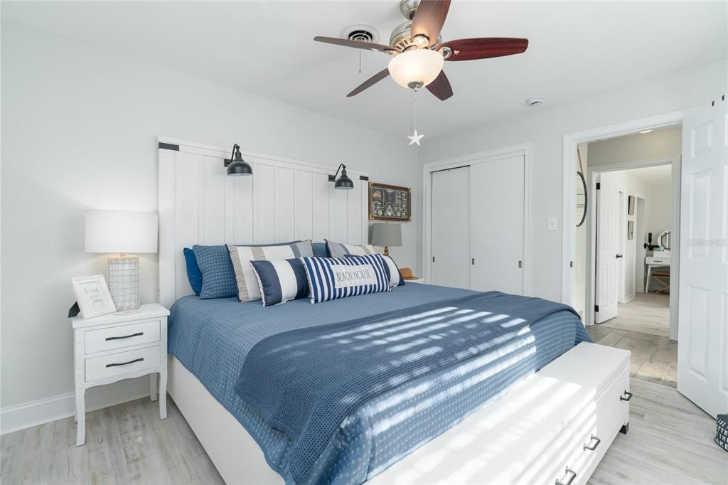 For Sale: $899,000 (3 beds, 2 baths, 1794 Square Feet)