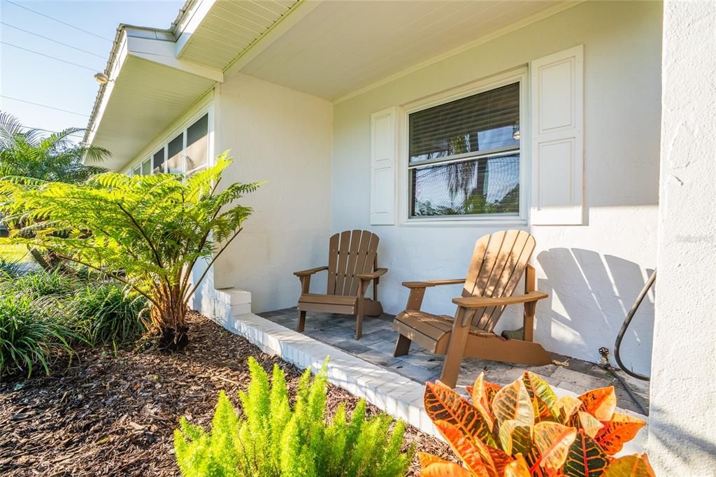 For Sale: $899,000 (3 beds, 2 baths, 1794 Square Feet)