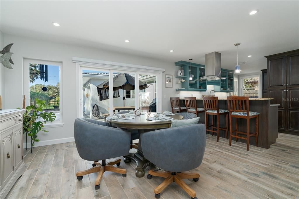 For Sale: $899,000 (3 beds, 2 baths, 1794 Square Feet)