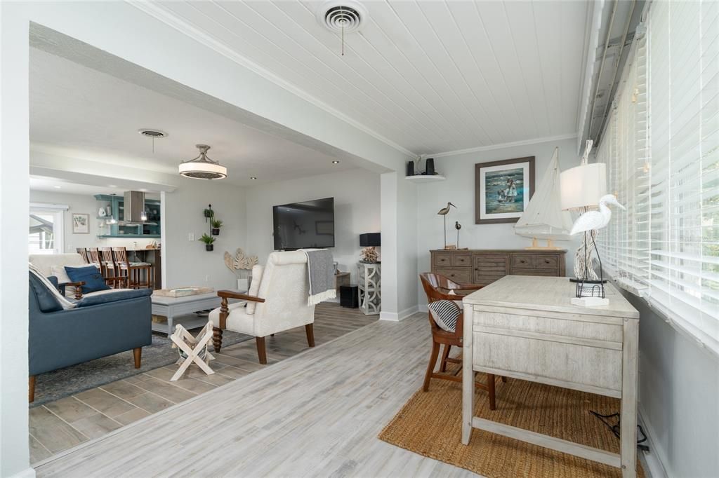 For Sale: $899,000 (3 beds, 2 baths, 1794 Square Feet)