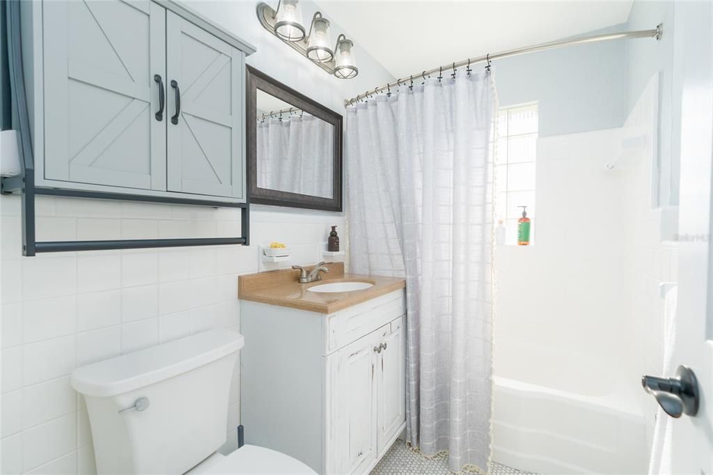 For Sale: $899,000 (3 beds, 2 baths, 1794 Square Feet)