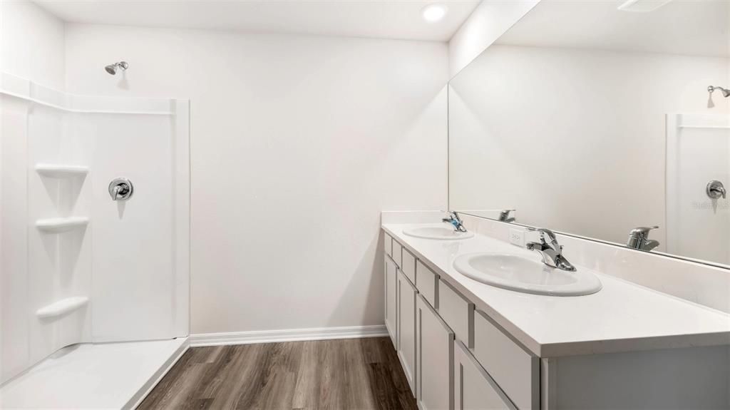 For Sale: $382,050 (3 beds, 2 baths, 1672 Square Feet)