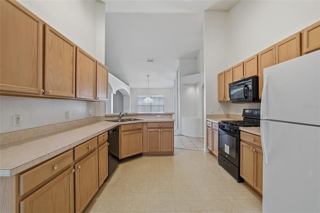 En Venta: $325,000 (3 camas, 2 baños, 1763 Pies cuadrados)