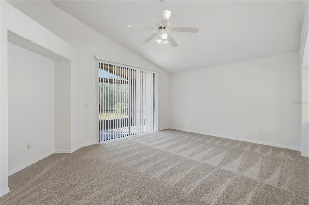 En Venta: $325,000 (3 camas, 2 baños, 1763 Pies cuadrados)