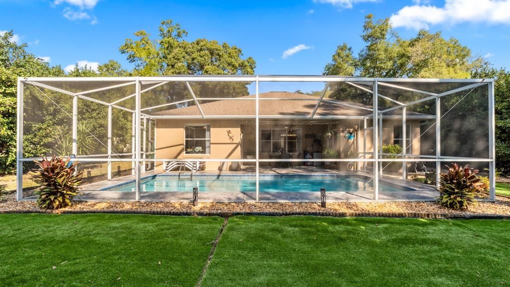 For Sale: $345,000 (3 beds, 2 baths, 1609 Square Feet)