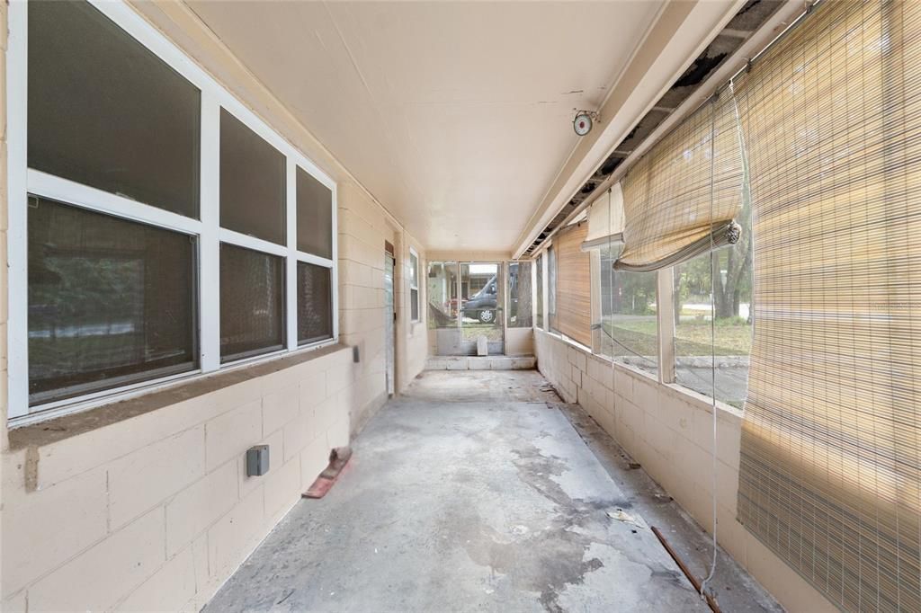 For Sale: $135,000 (2 beds, 1 baths, 1248 Square Feet)