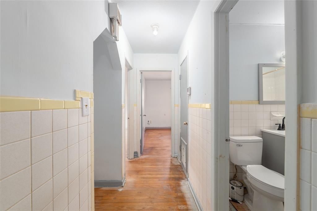 For Sale: $135,000 (2 beds, 1 baths, 1248 Square Feet)