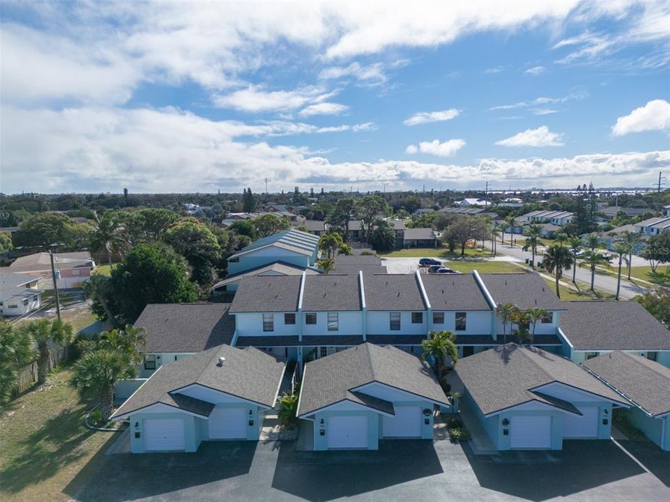 For Sale: $249,900 (2 beds, 2 baths, 1296 Square Feet)