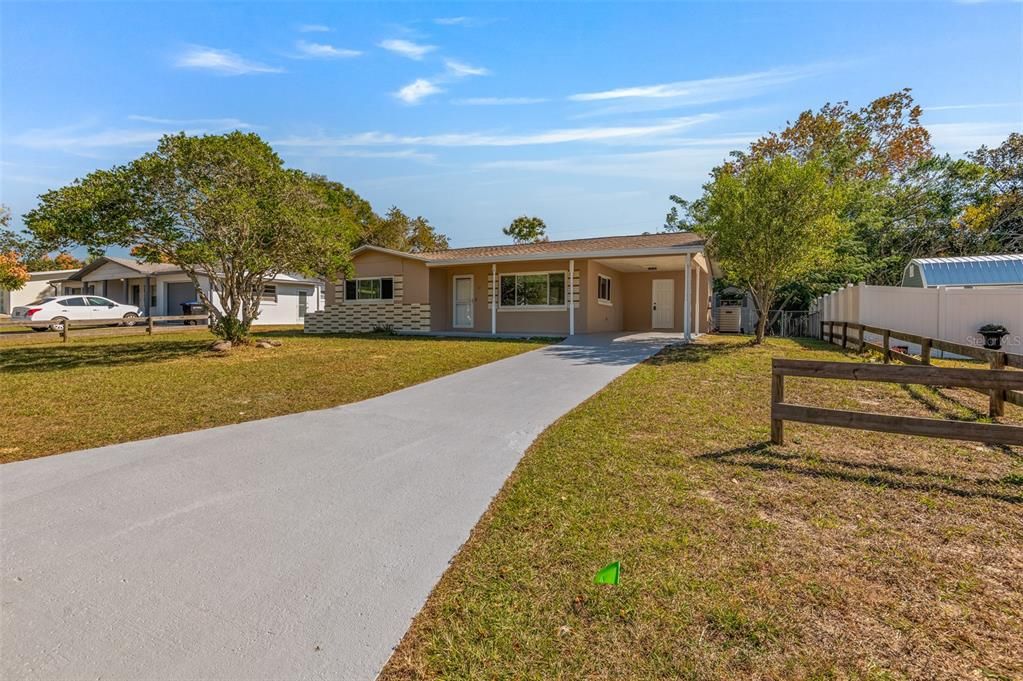 待售: $185,900 (2 贝兹, 1 浴室, 936 平方英尺)