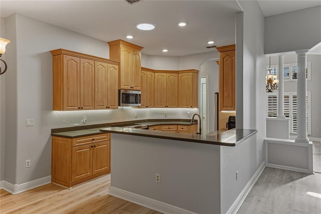 En Venta: $345,000 (3 camas, 2 baños, 1875 Pies cuadrados)