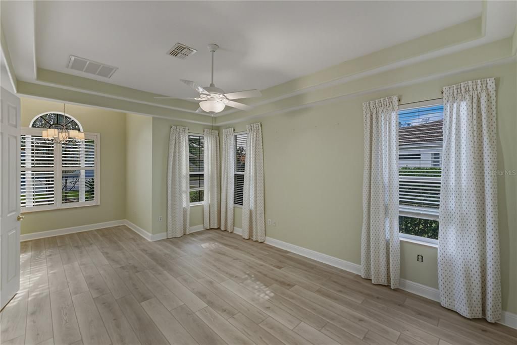 En Venta: $345,000 (3 camas, 2 baños, 1875 Pies cuadrados)