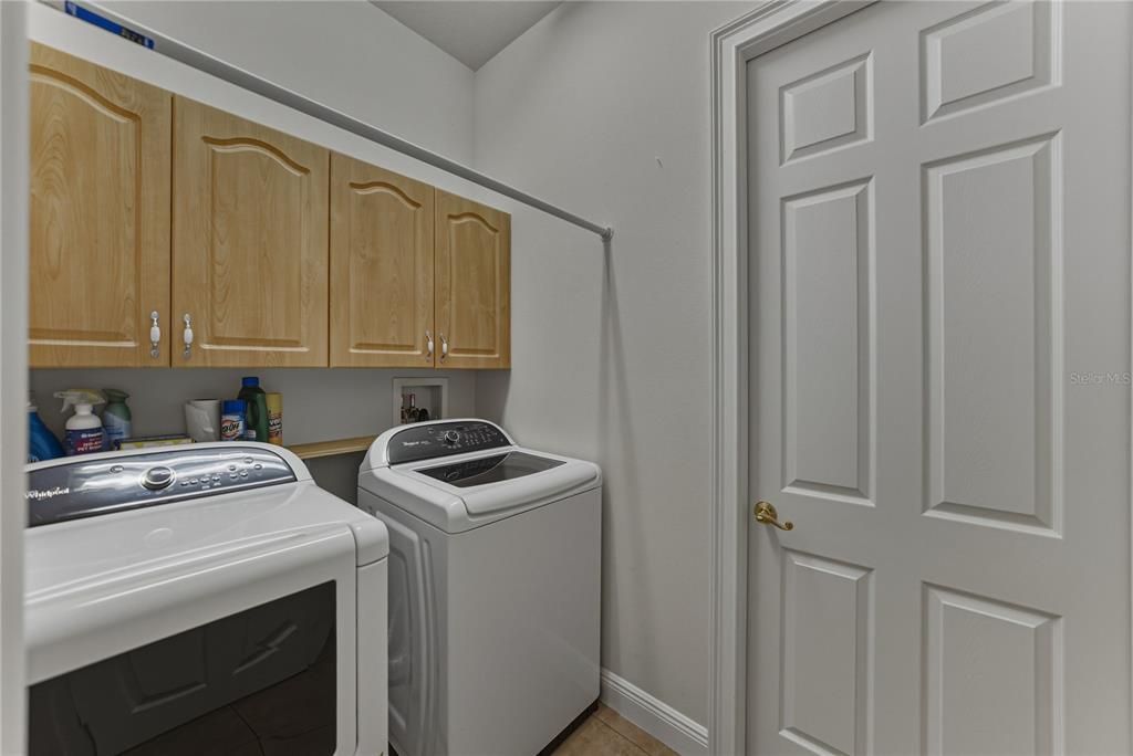 En Venta: $345,000 (3 camas, 2 baños, 1875 Pies cuadrados)