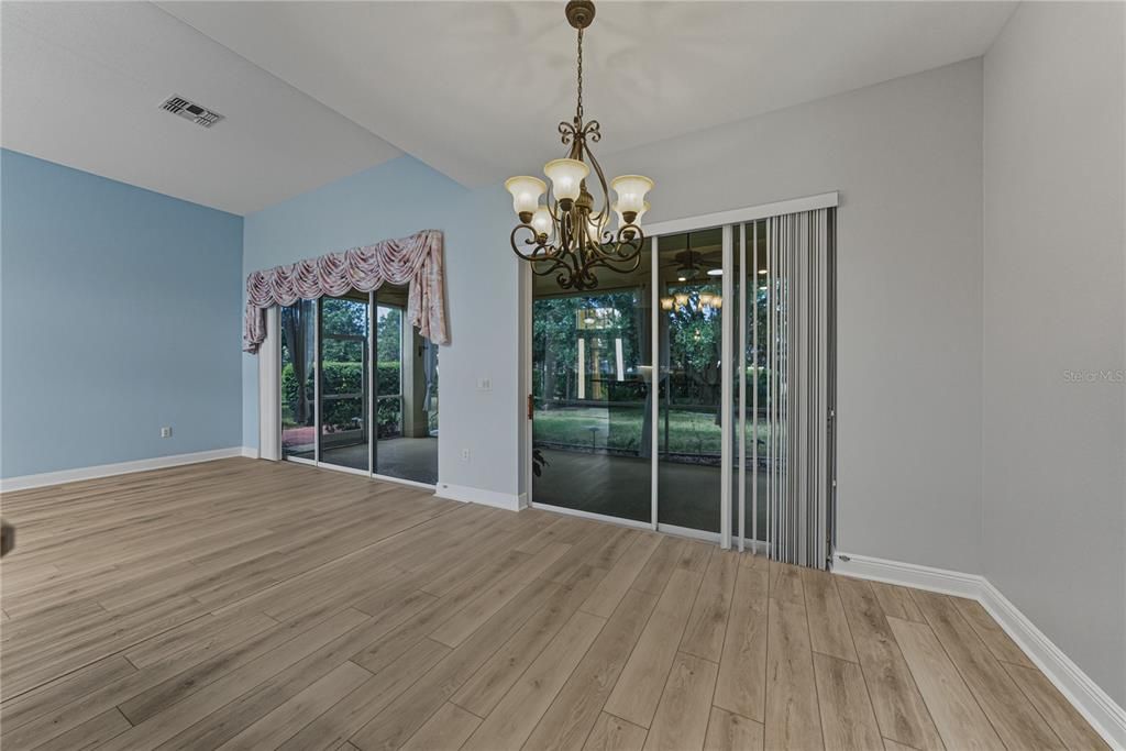 En Venta: $345,000 (3 camas, 2 baños, 1875 Pies cuadrados)