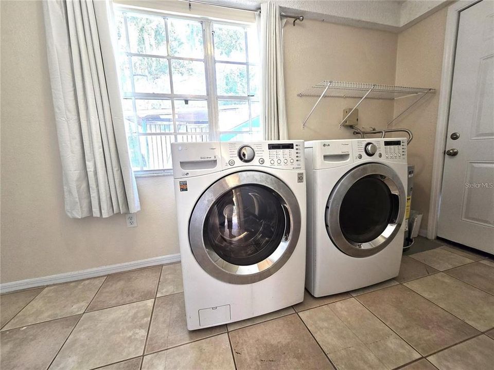 For Rent: $1,600 (2 beds, 2 baths, 1312 Square Feet)