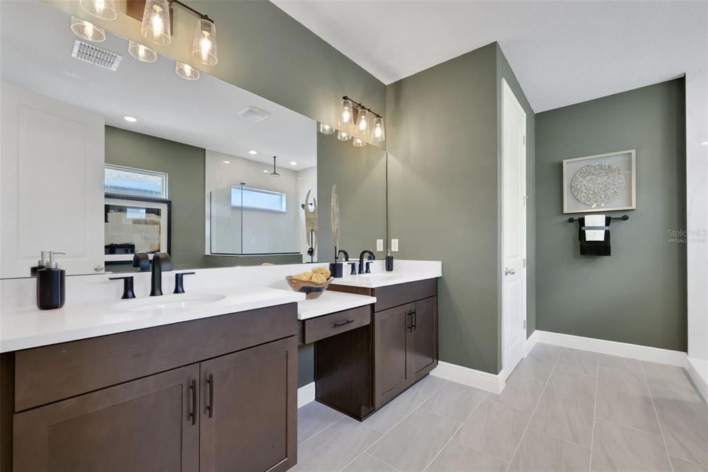 Active With Contract: $750,990 (4 beds, 3 baths, 3144 Square Feet)