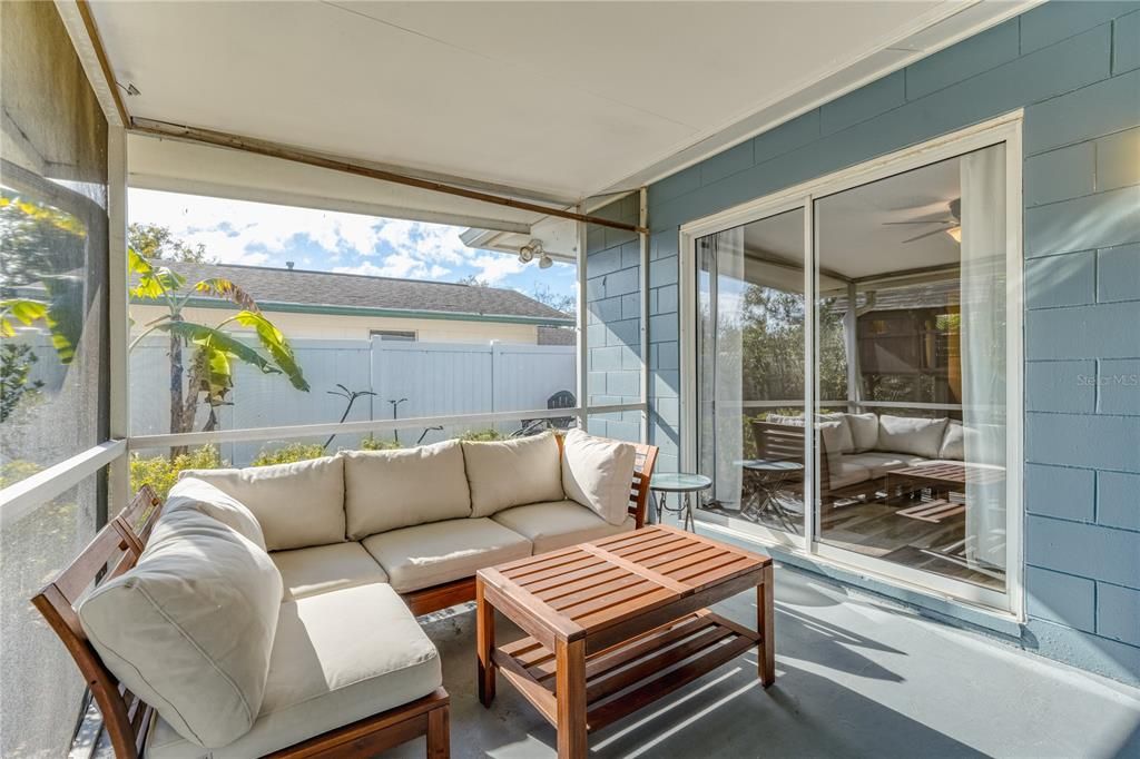 На продажу: $449,000 (4 спален, 2 ванн, 1738 Квадратных фут)