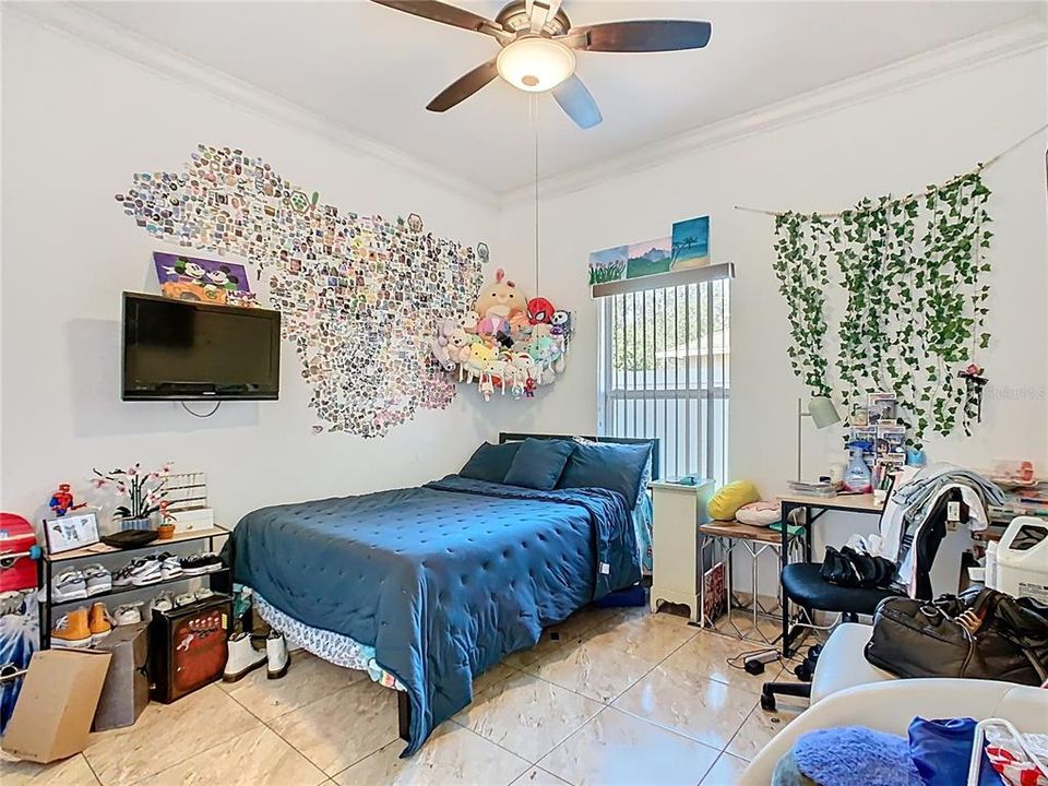 出租: $2,800 (4 贝兹, 3 浴室, 2221 平方英尺)