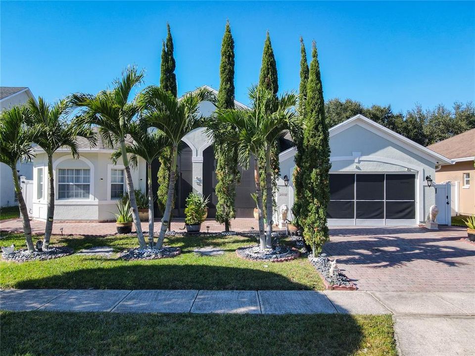 出租: $2,800 (4 贝兹, 3 浴室, 2221 平方英尺)