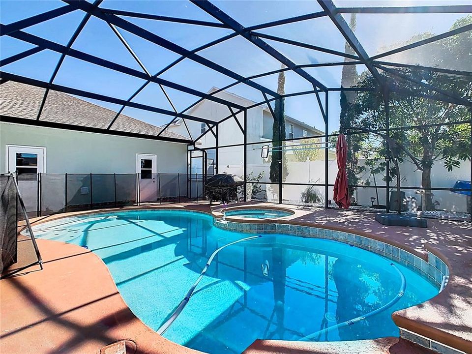 出租: $2,800 (4 贝兹, 3 浴室, 2221 平方英尺)