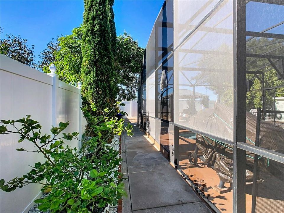 出租: $2,800 (4 贝兹, 3 浴室, 2221 平方英尺)