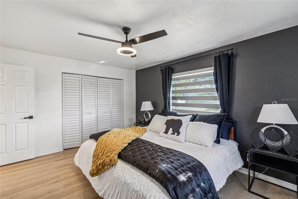 For Sale: $415,000 (2 beds, 2 baths, 1029 Square Feet)