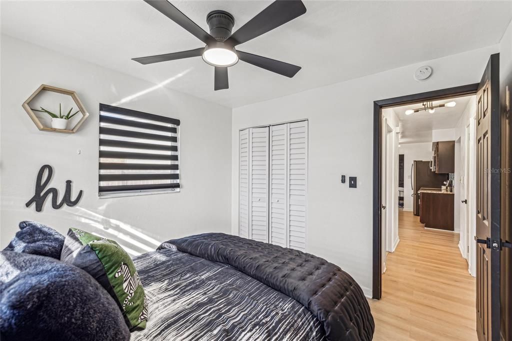 For Sale: $415,000 (2 beds, 2 baths, 1029 Square Feet)