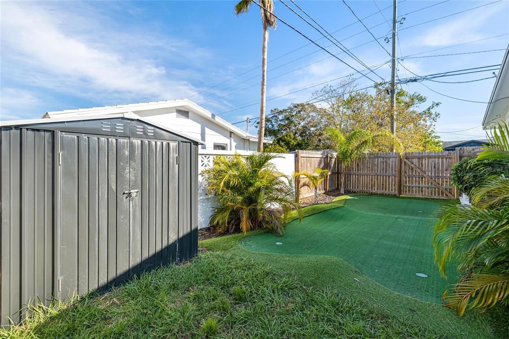 For Sale: $415,000 (2 beds, 2 baths, 1029 Square Feet)