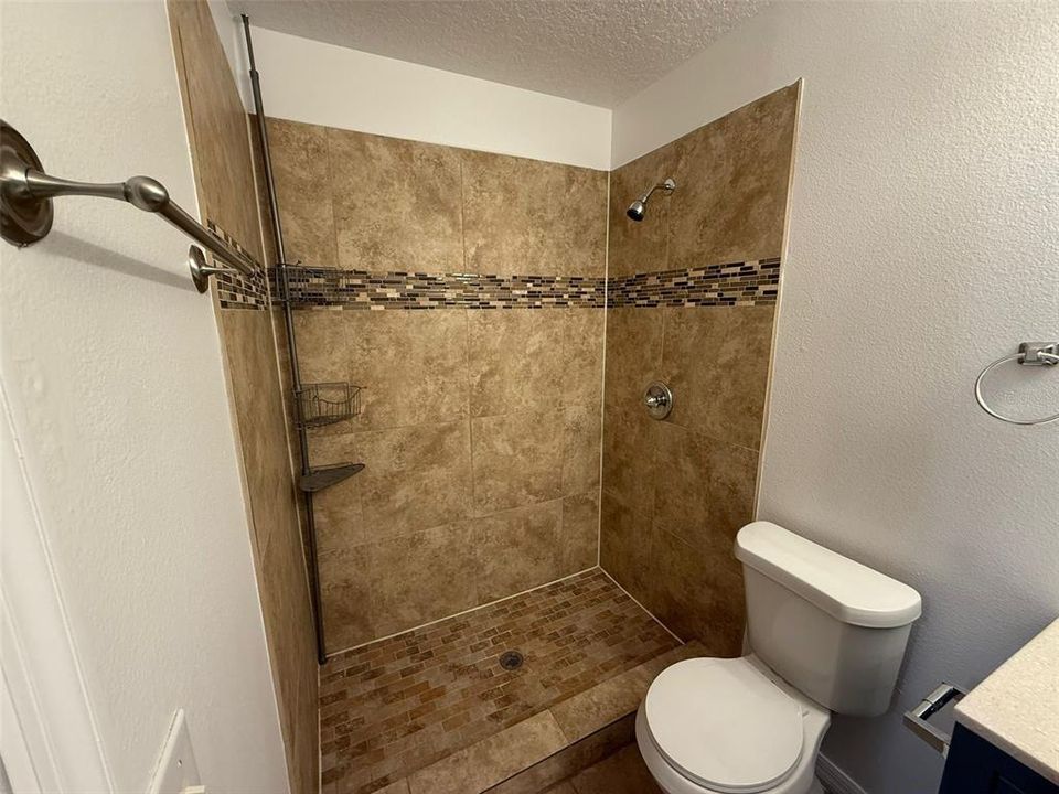 En Renta: $1,800 (3 camas, 3 baños, 1363 Pies cuadrados)