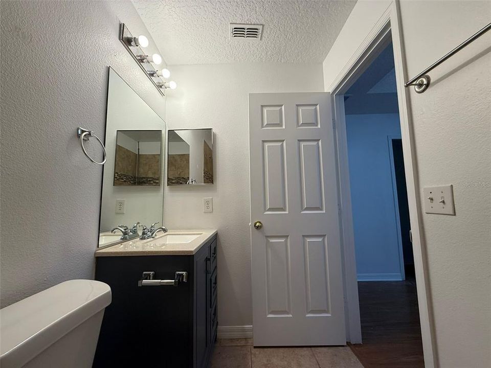 En Renta: $1,800 (3 camas, 3 baños, 1363 Pies cuadrados)