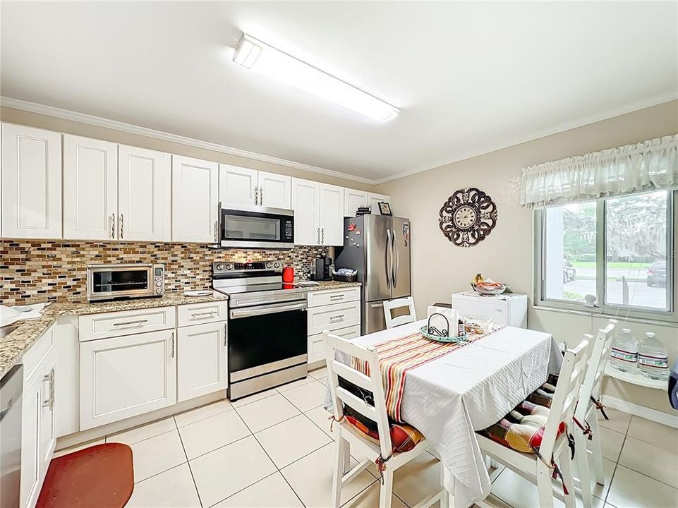 En Venta: $249,999 (3 camas, 2 baños, 1618 Pies cuadrados)