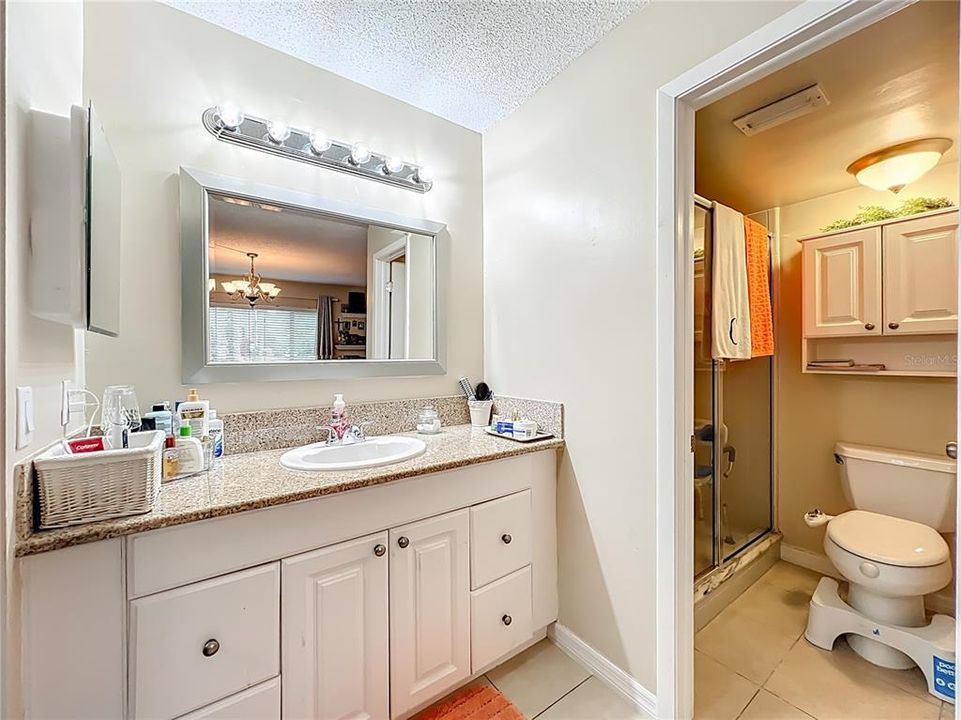 En Venta: $249,999 (3 camas, 2 baños, 1618 Pies cuadrados)