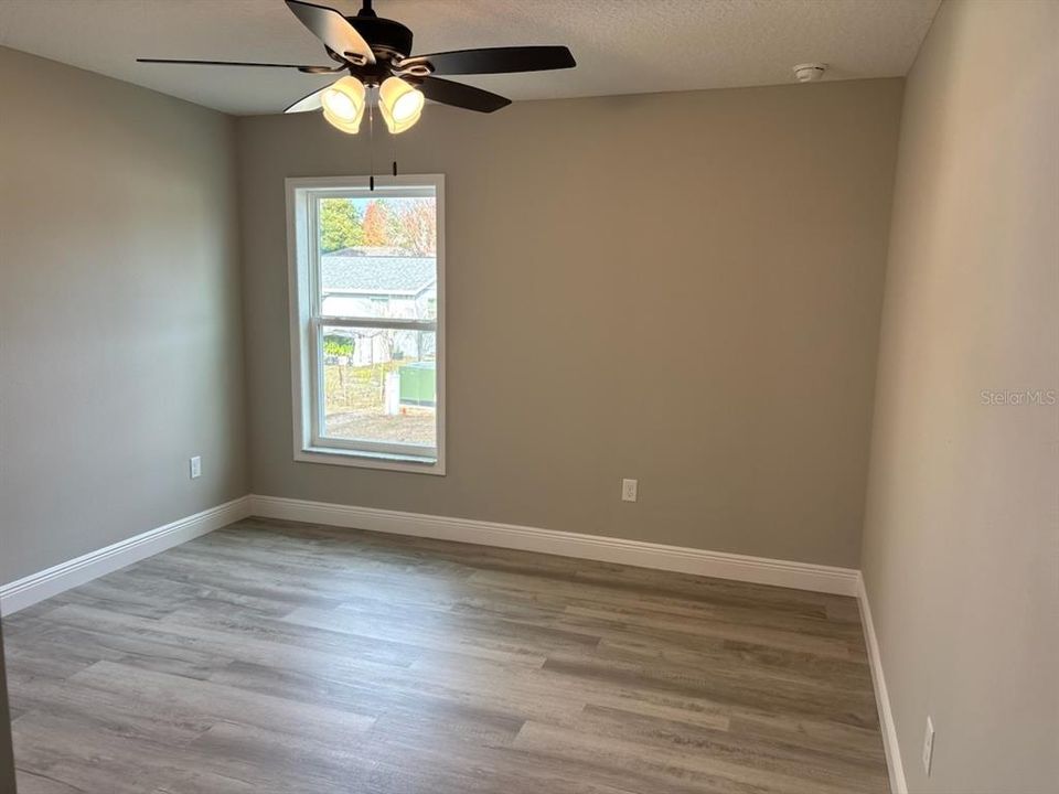 For Sale: $224,900 (3 beds, 2 baths, 1264 Square Feet)