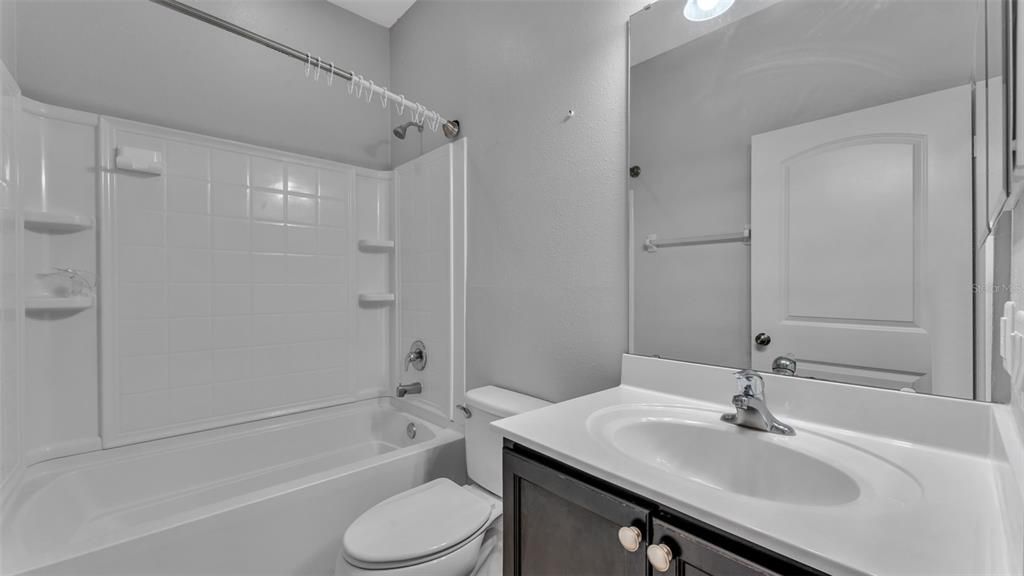 For Sale: $360,000 (4 beds, 2 baths, 1981 Square Feet)