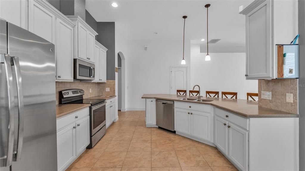 For Sale: $360,000 (4 beds, 2 baths, 1981 Square Feet)