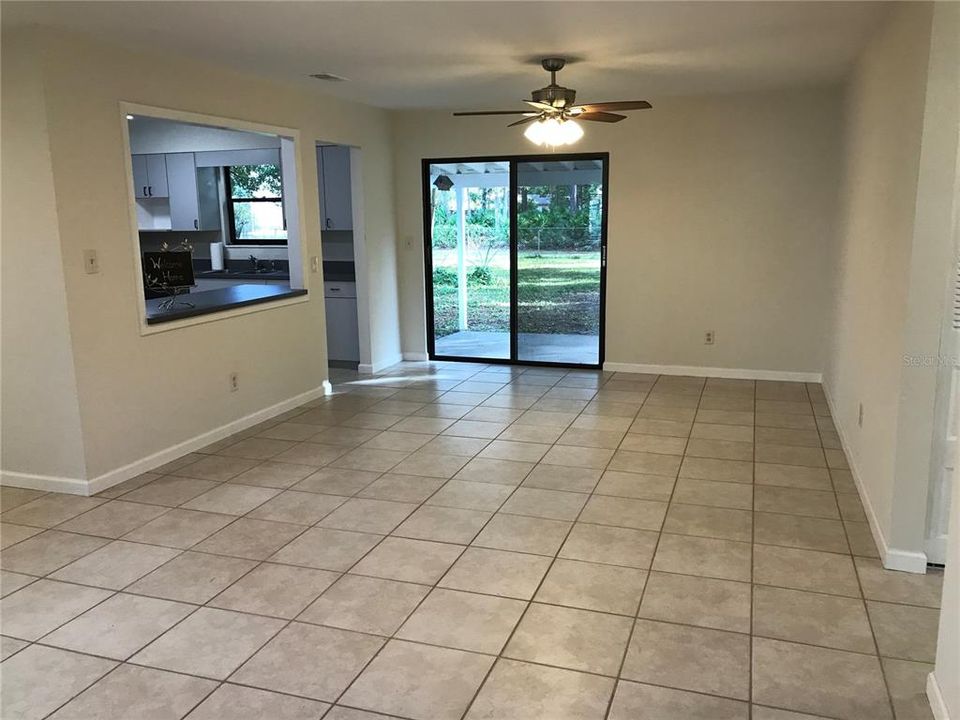 For Rent: $1,700 (3 beds, 2 baths, 1332 Square Feet)