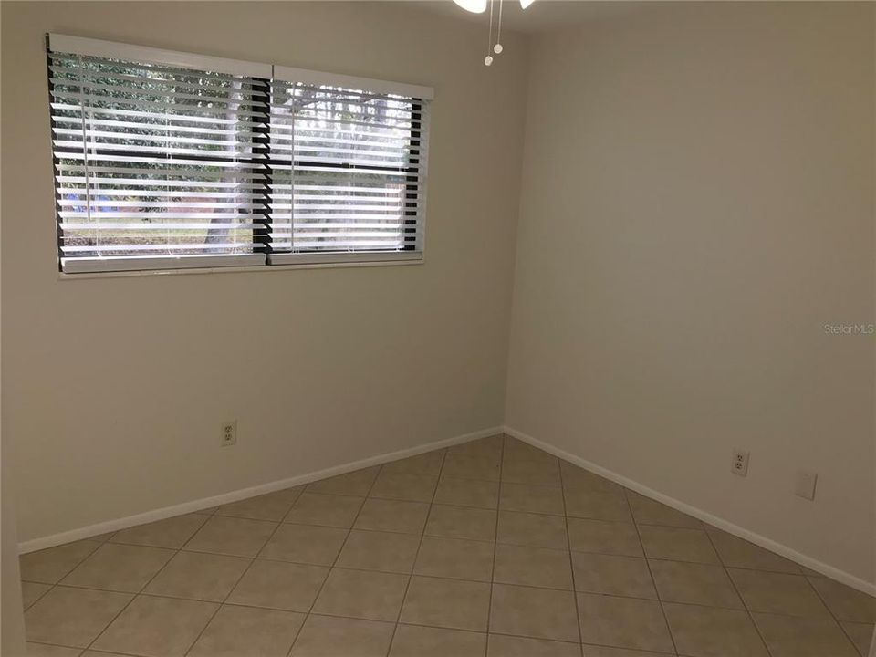 For Rent: $1,700 (3 beds, 2 baths, 1332 Square Feet)