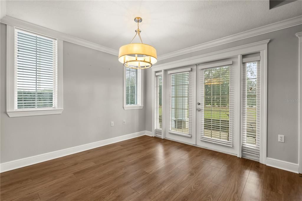 En Venta: $359,000 (3 camas, 2 baños, 2069 Pies cuadrados)