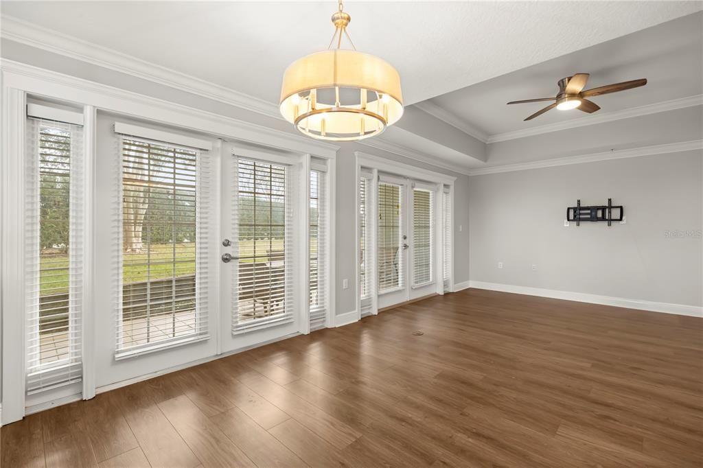 En Venta: $359,000 (3 camas, 2 baños, 2069 Pies cuadrados)