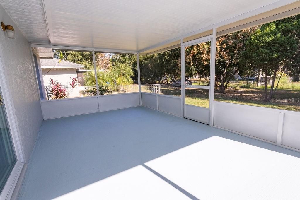 For Sale: $329,500 (4 beds, 2 baths, 1351 Square Feet)