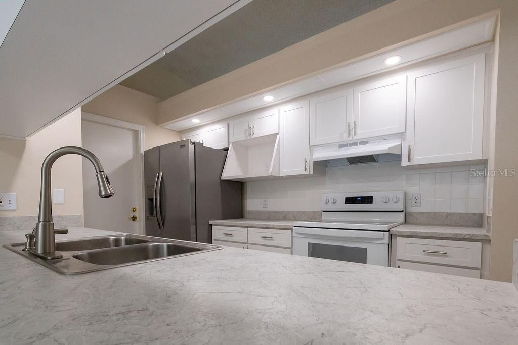 For Sale: $329,500 (4 beds, 2 baths, 1351 Square Feet)