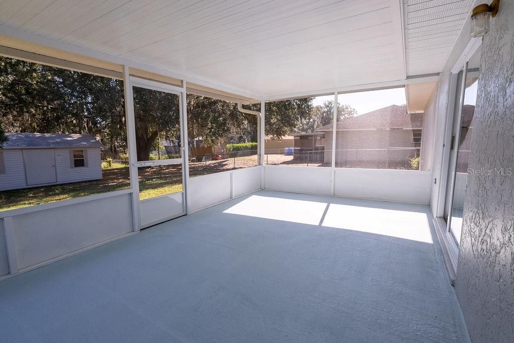 For Sale: $329,500 (4 beds, 2 baths, 1351 Square Feet)