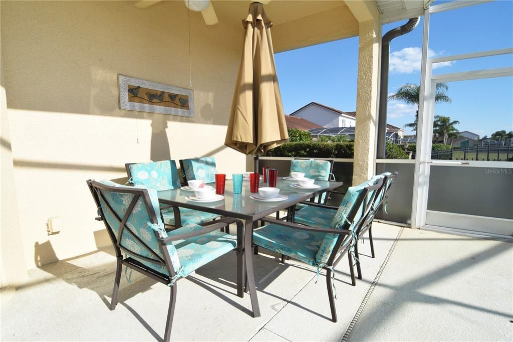 For Sale: $325,000 (3 beds, 2 baths, 1373 Square Feet)