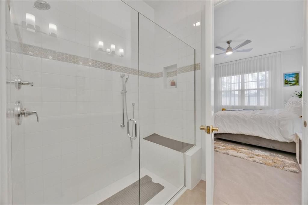 For Sale: $339,000 (2 beds, 2 baths, 1557 Square Feet)