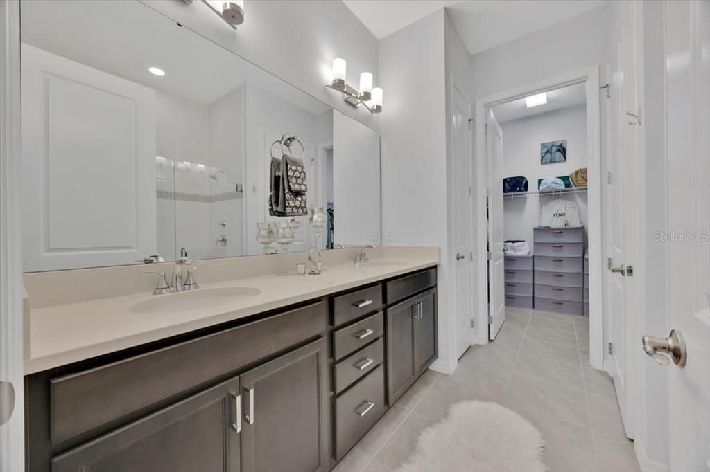 For Sale: $339,000 (2 beds, 2 baths, 1557 Square Feet)