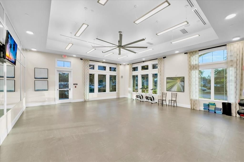 For Sale: $339,000 (2 beds, 2 baths, 1557 Square Feet)