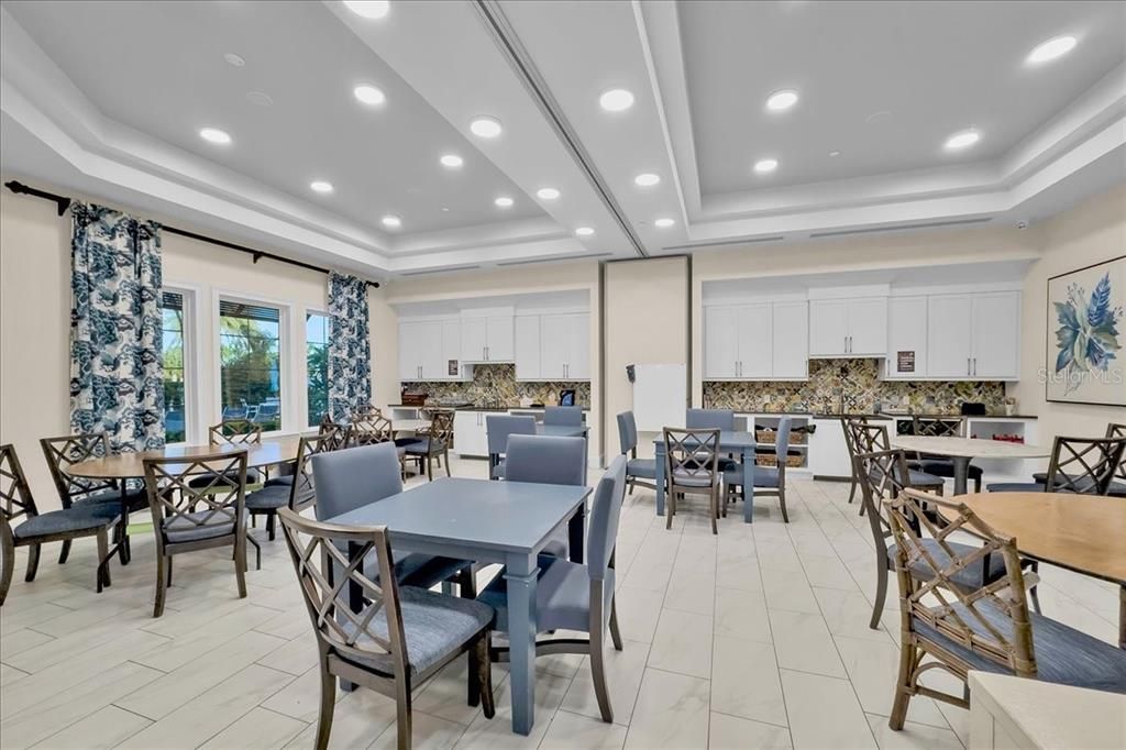 For Sale: $339,000 (2 beds, 2 baths, 1557 Square Feet)