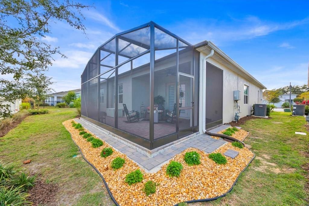 For Sale: $339,000 (2 beds, 2 baths, 1557 Square Feet)