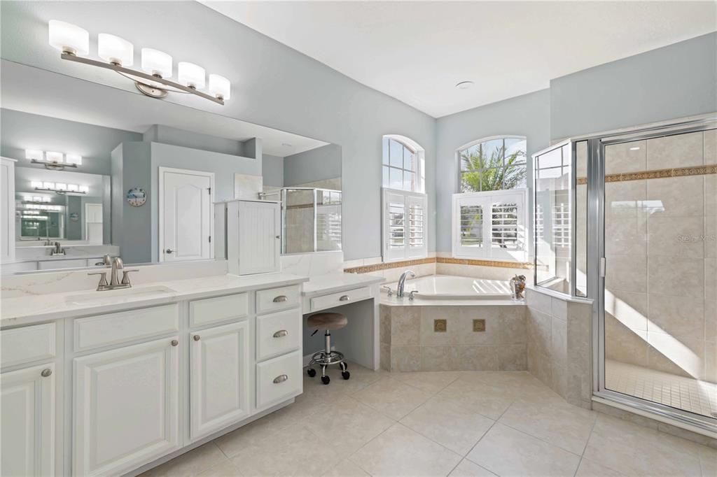 На продажу: $799,999 (5 спален, 4 ванн, 3466 Квадратных фут)